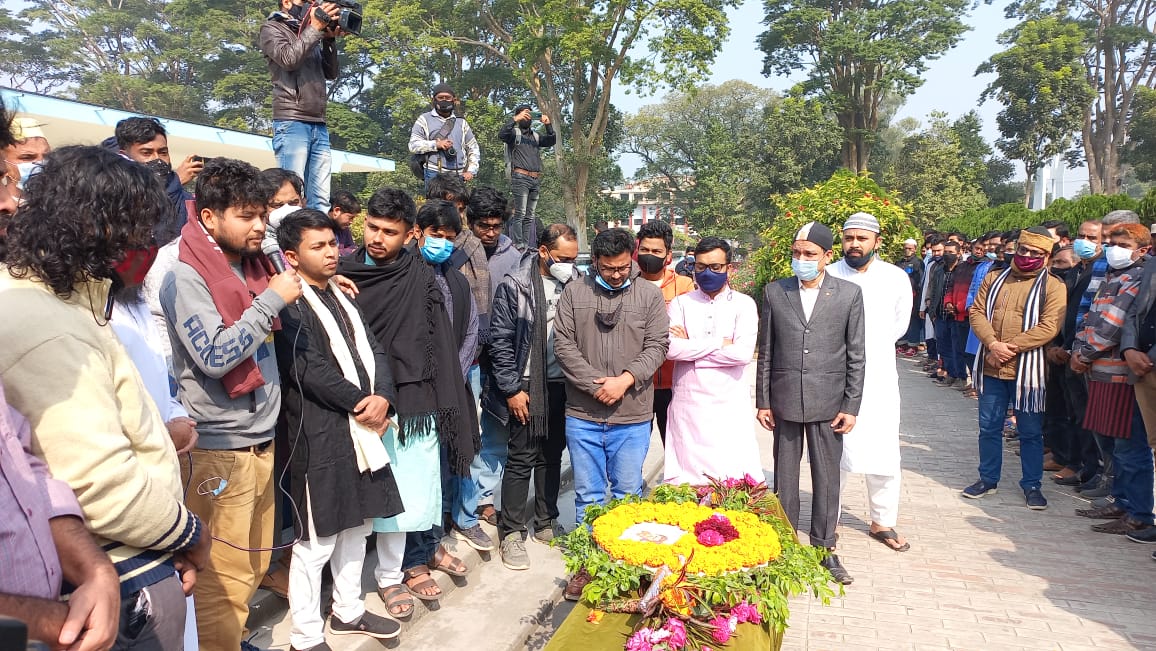 


বাবা-দাদির পর হিমেলেরও প্রাণ গেল সড়কে