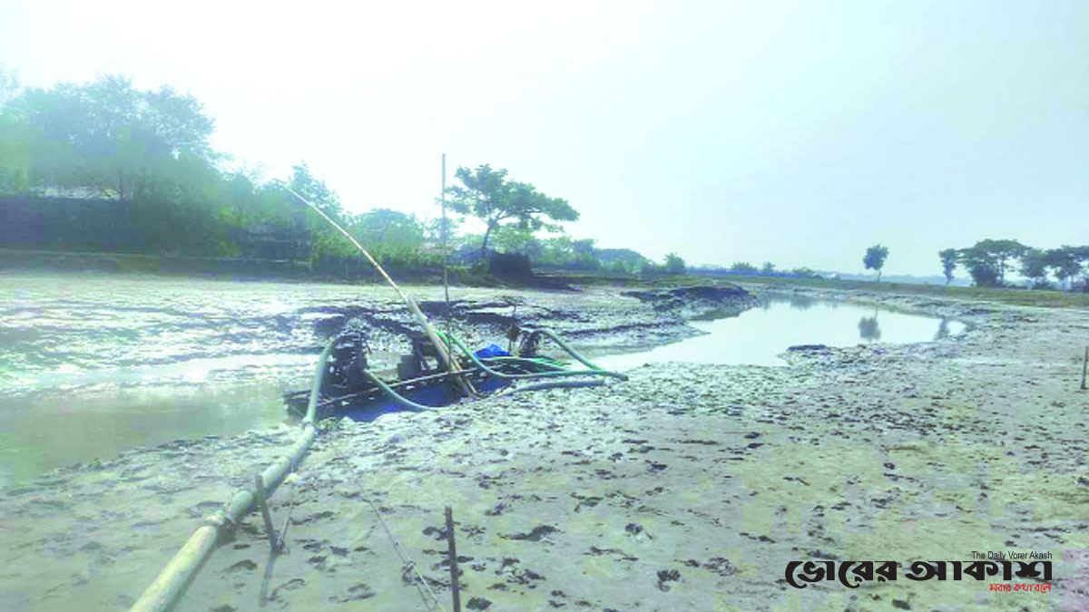 বেতনা নদী: ইজারা ছাড়াই বালু উত্তোলন