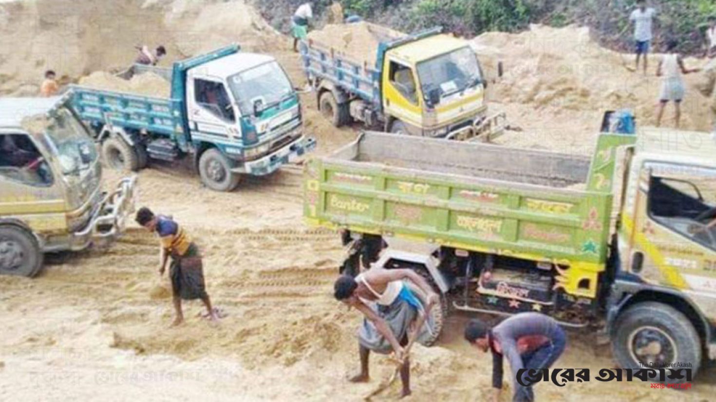 পাহাড়কাটা ও দখল-দূষণে বিবর্ণ কক্সবাজার