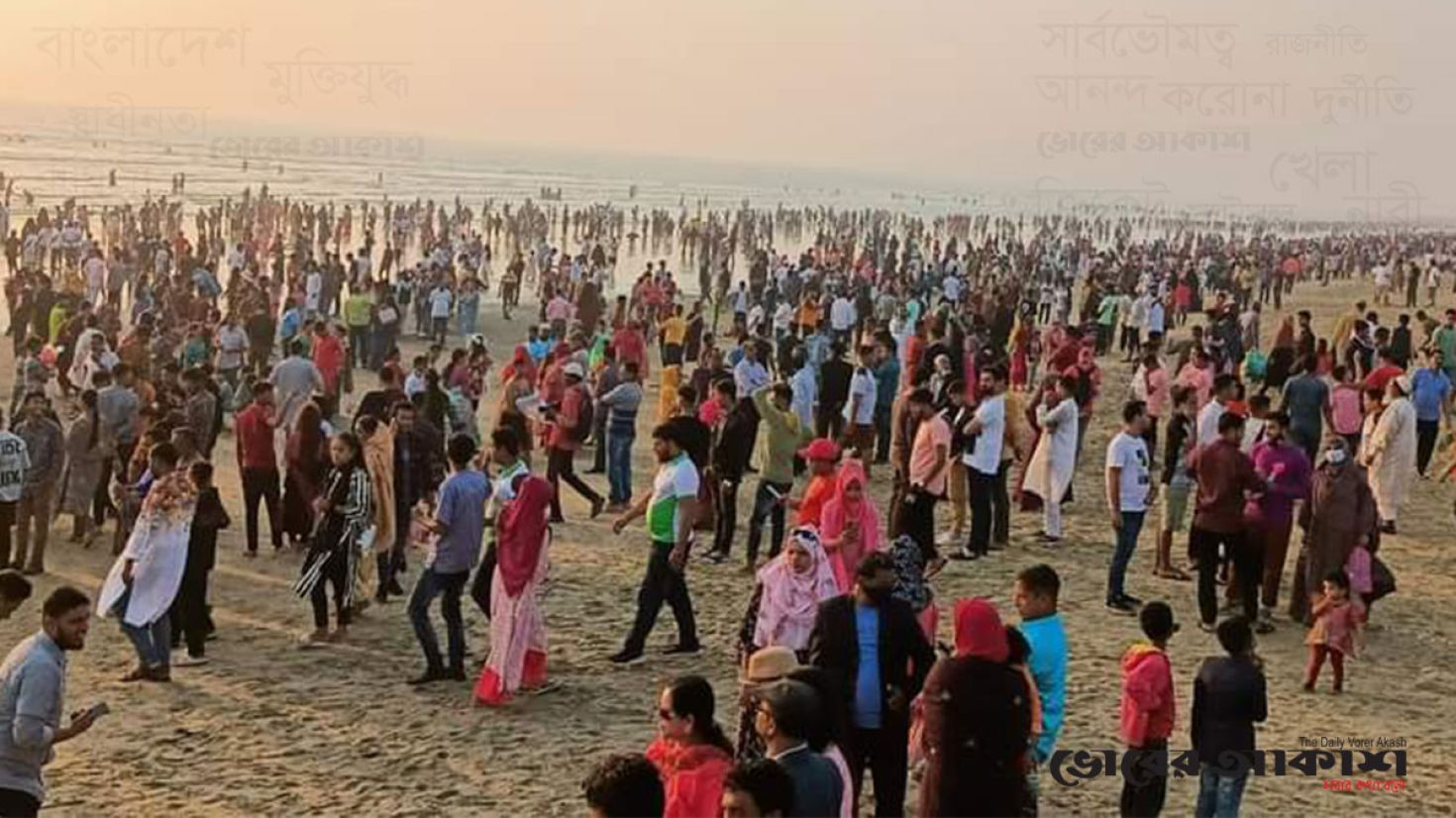 পর্যটকের দখলে কক্সবাজার, পাঁচ দিনে হাজার কোটি টাকার টার্গেট