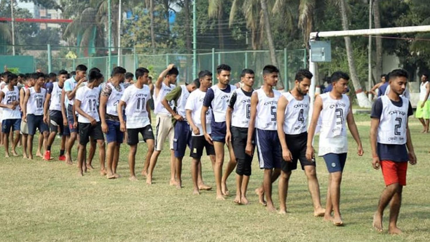 ১০৪ টাকায় পুলিশ কনস্টেবল পদে চাকরি পেলেন ফেনীর ৫৫ জন