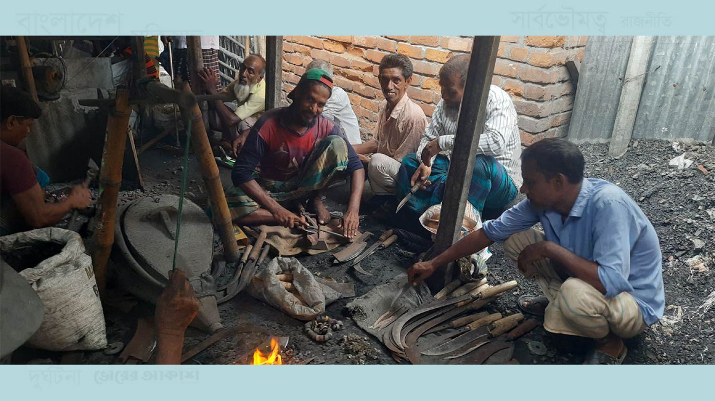 কোরবানির ঈদ ঘিরে টুং-টাং শব্দে মুখরিত কামারশালা