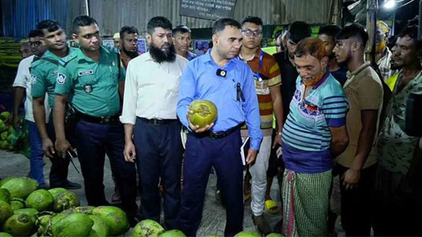 ডাবের মূল্য কারসাজি বন্ধে মাঠে ভোক্তা অধিদপ্তর