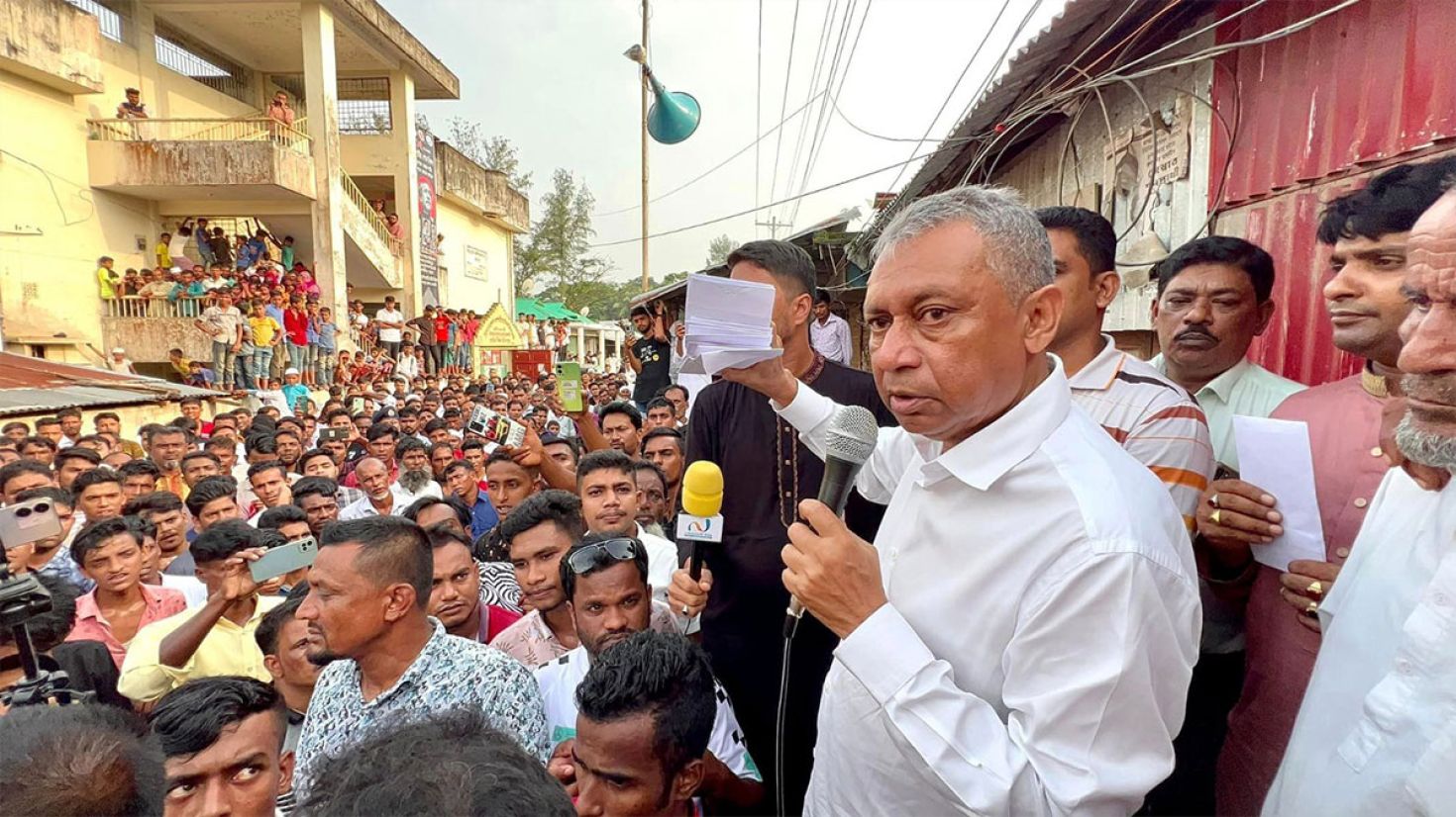 শেখ হাসিনা দেশের মানুষকে স্বপ্ন দেখান: একরামুল করিম চৌধুরী