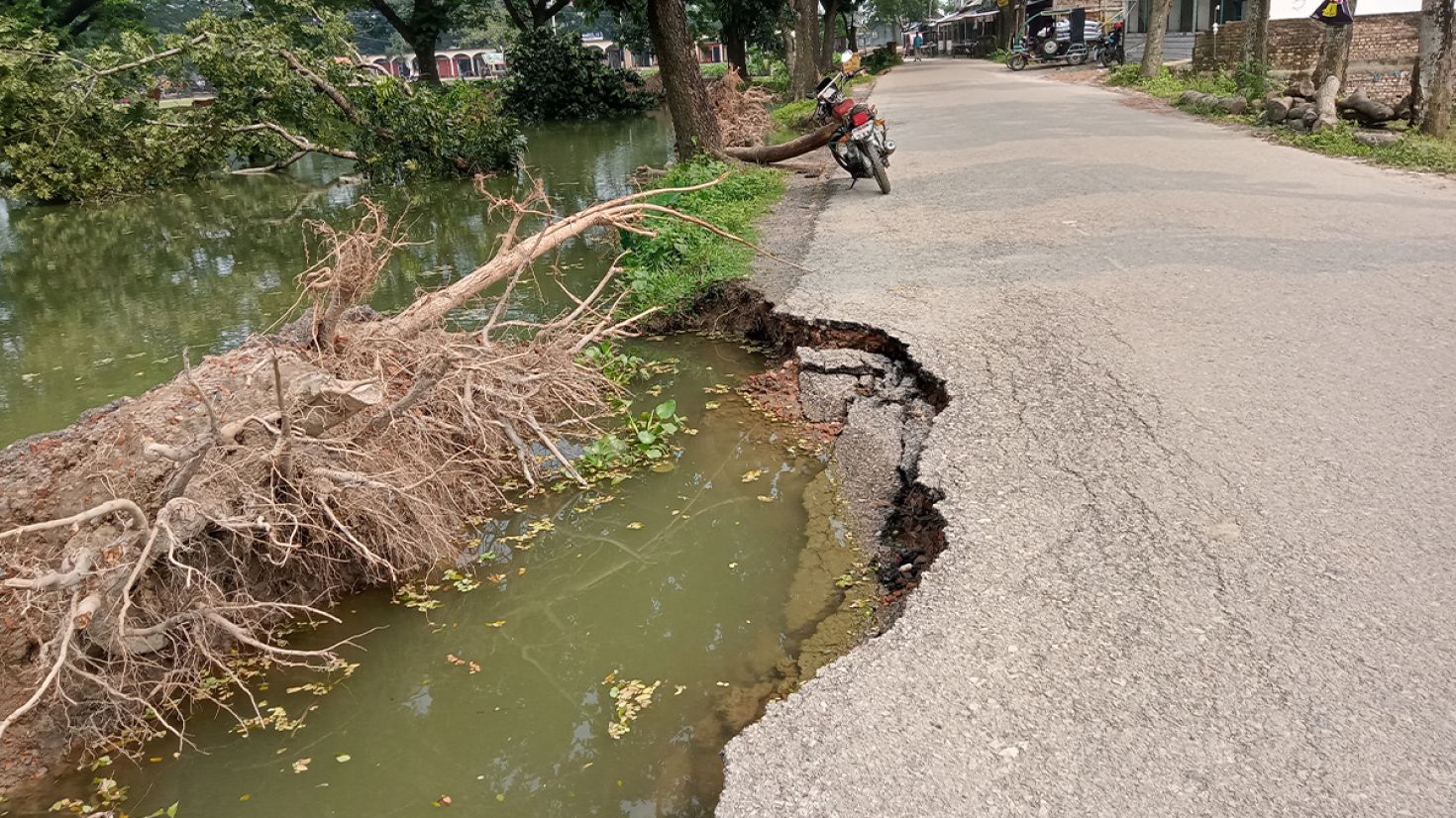 ভারী বর্ষণে প্লাবিত কৃষিজমি, কৃষকের মাথায় হাত