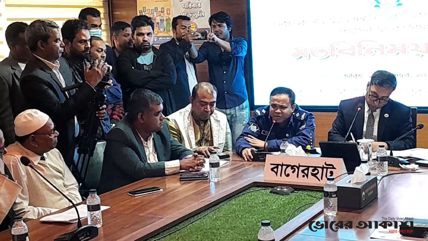 ‘ভোট কাটতে একটা ব্যালেটে হাত দিতে চাইলে একটি বুলেট খরচ করা হবে’