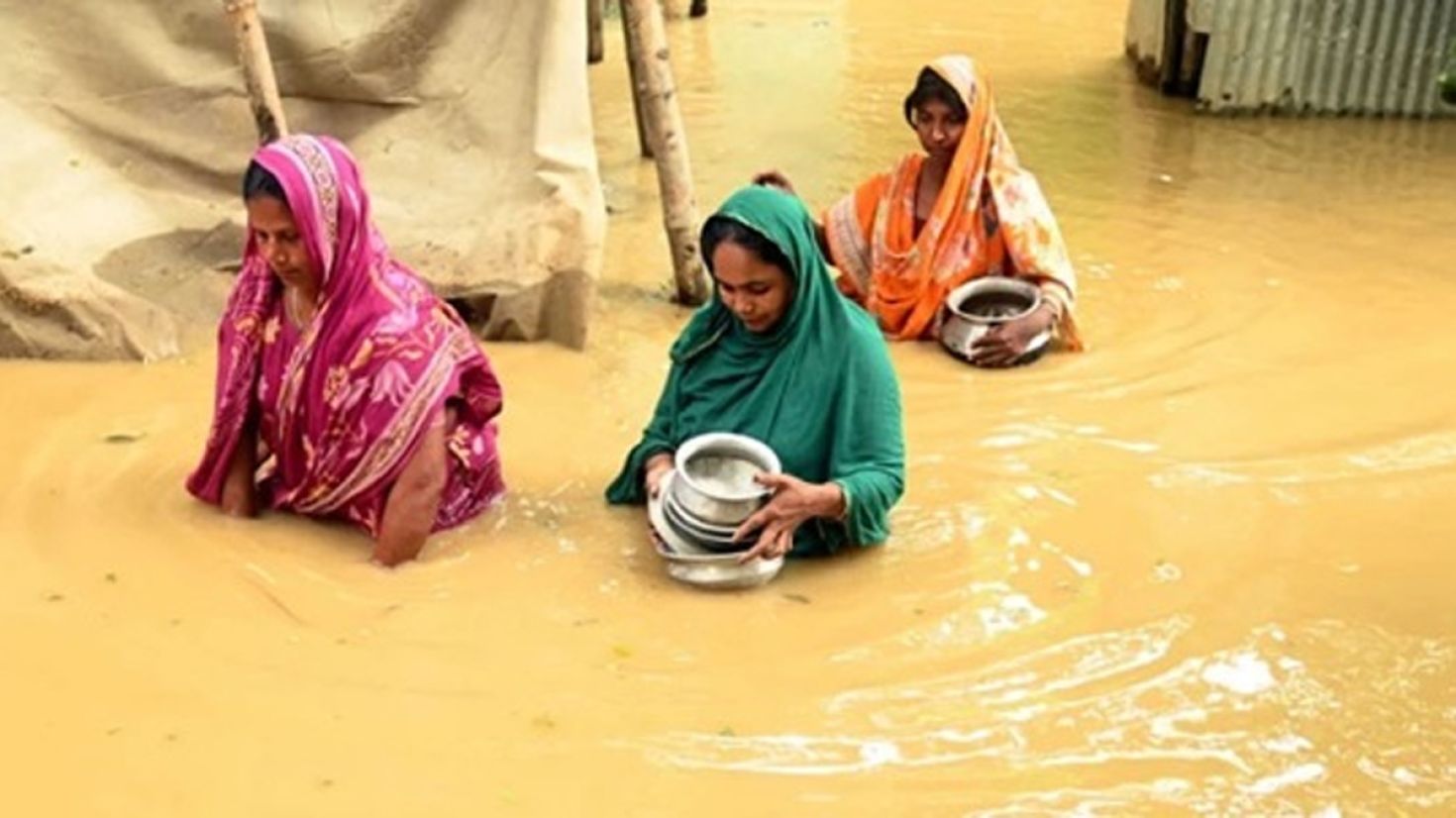 বন্যাদুর্গত এলাকার কর্মচারিরা
গৃহঋণের কিস্তি স্থগিত চান