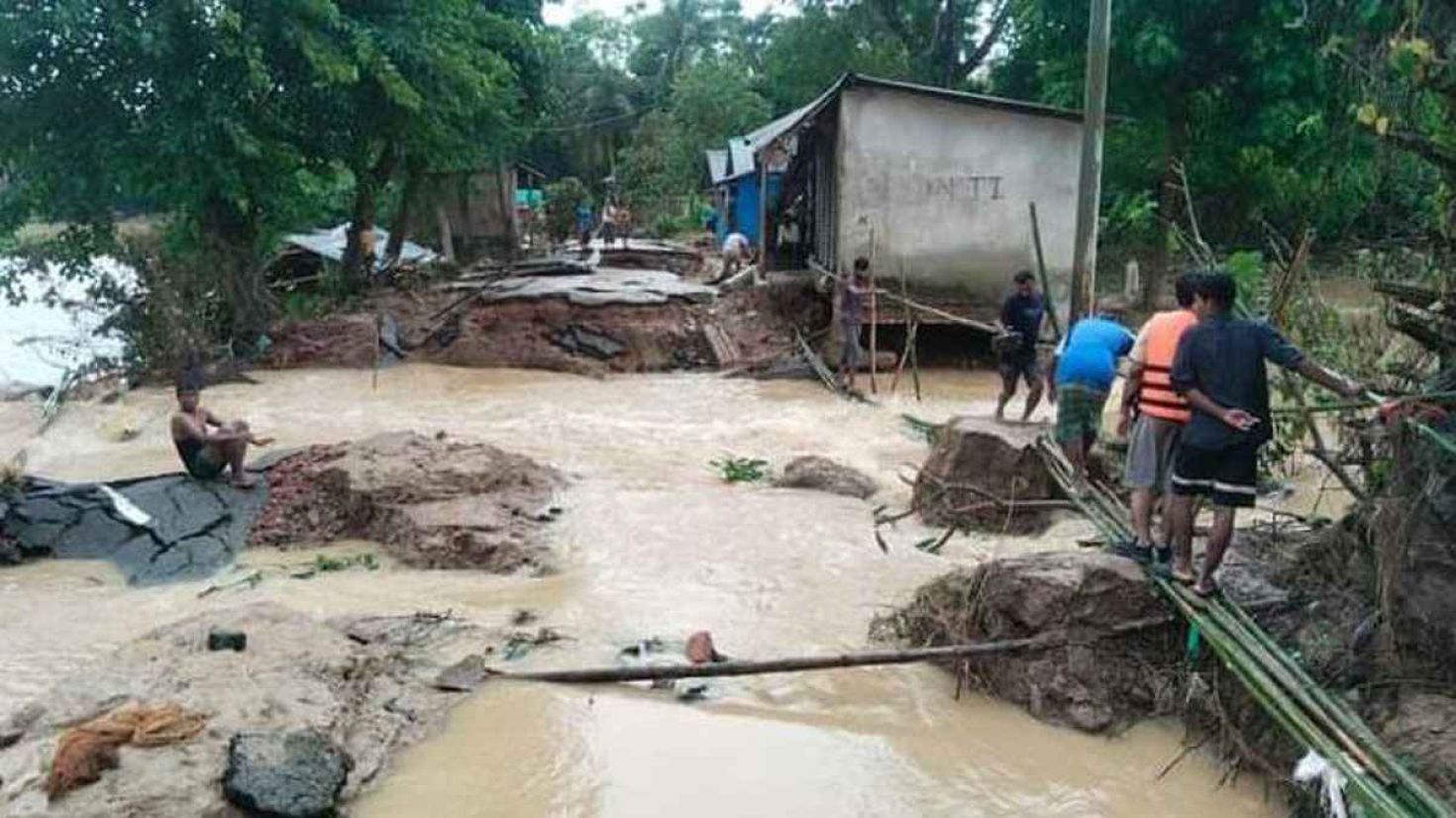 বন্যায় ক্ষতি সাড়ে ১৪
হাজার কোটি টাকা