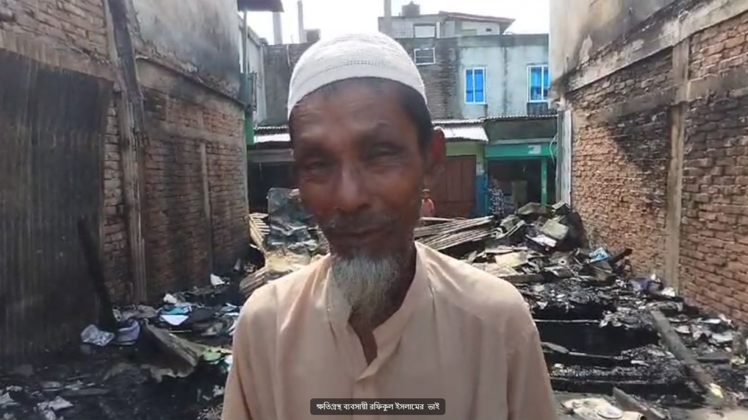 নাজিরপুরে আগুনে পুড়ে ছাই ৮ টি দোকান কোটি টাকার ক্ষতি