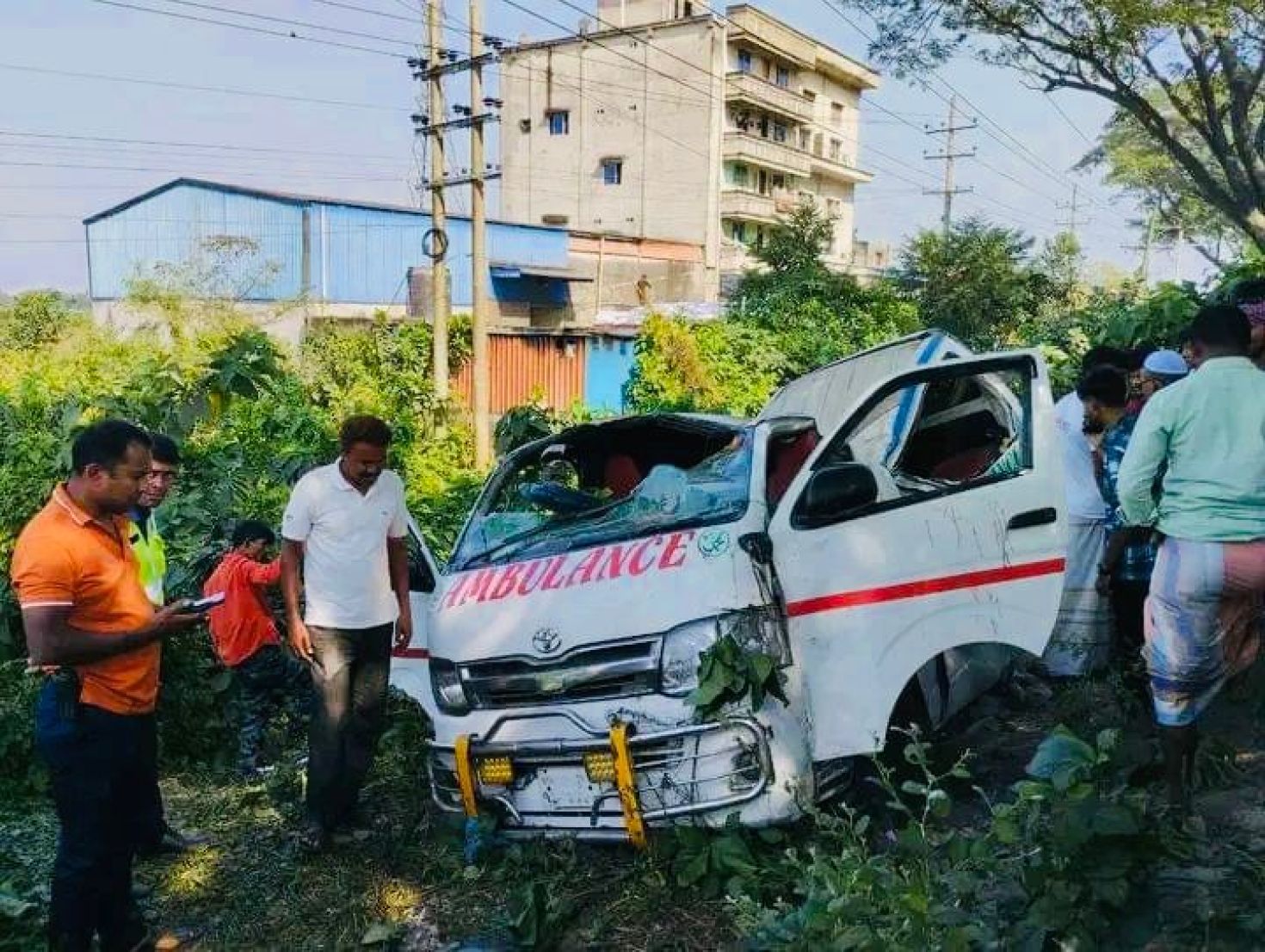 ধামরাইয়ে স্ত্রীর মরদেহ নিয়ে বাড়ি ফেরার পথে স্বামীর মৃত্যু