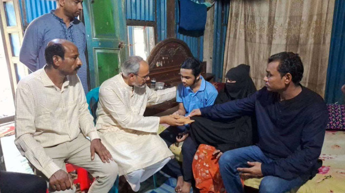 জুলাই আন্দোলনে চোখ হারানো মুবিনের পাশে তারেক রহমান