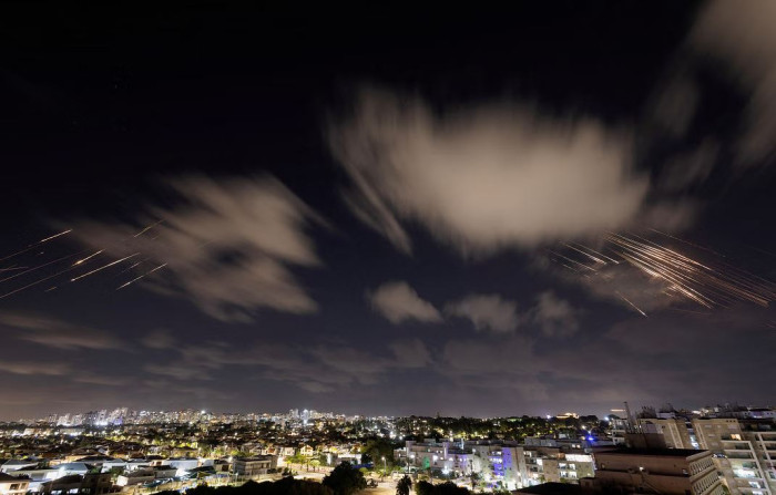 ইরানে হামলা চালিয়ে যাওয়ার ঘোষণা ইসরায়েলের