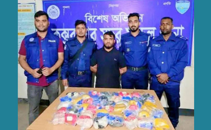  কক্সবাজারে ইয়াবাসহ মাদক কারবারি গ্রেপ্তার