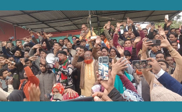  শার্শায় মনোনয়ন পুনঃবহালের দাবিতে তৃপ্তির বিক্ষোভ